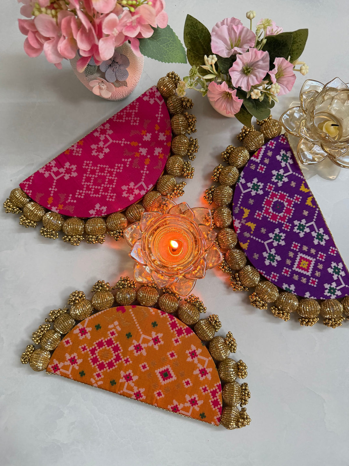 Reversible Patola Décor Pallet – Semi-Circle