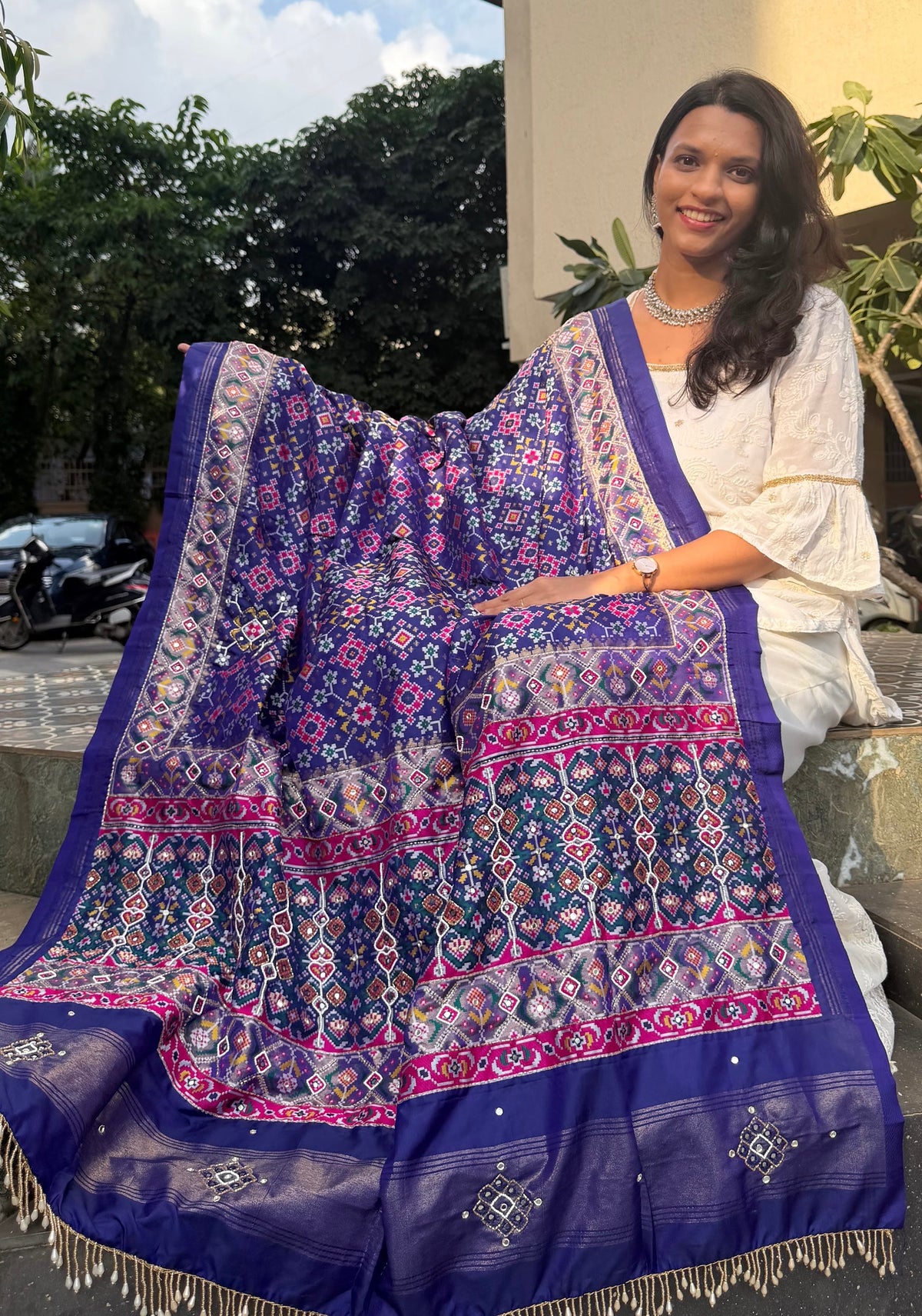 Handwork Woven Patola Dupatta – Full Blue