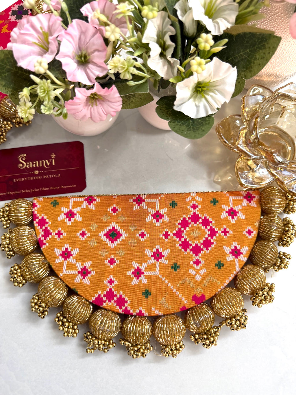 Reversible Patola Décor Pallet – Semi-Circle