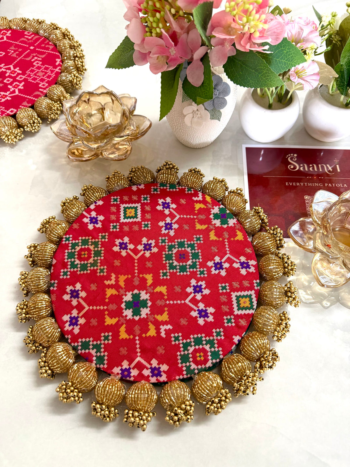 Reversible Patola Décor Pallet – Round
