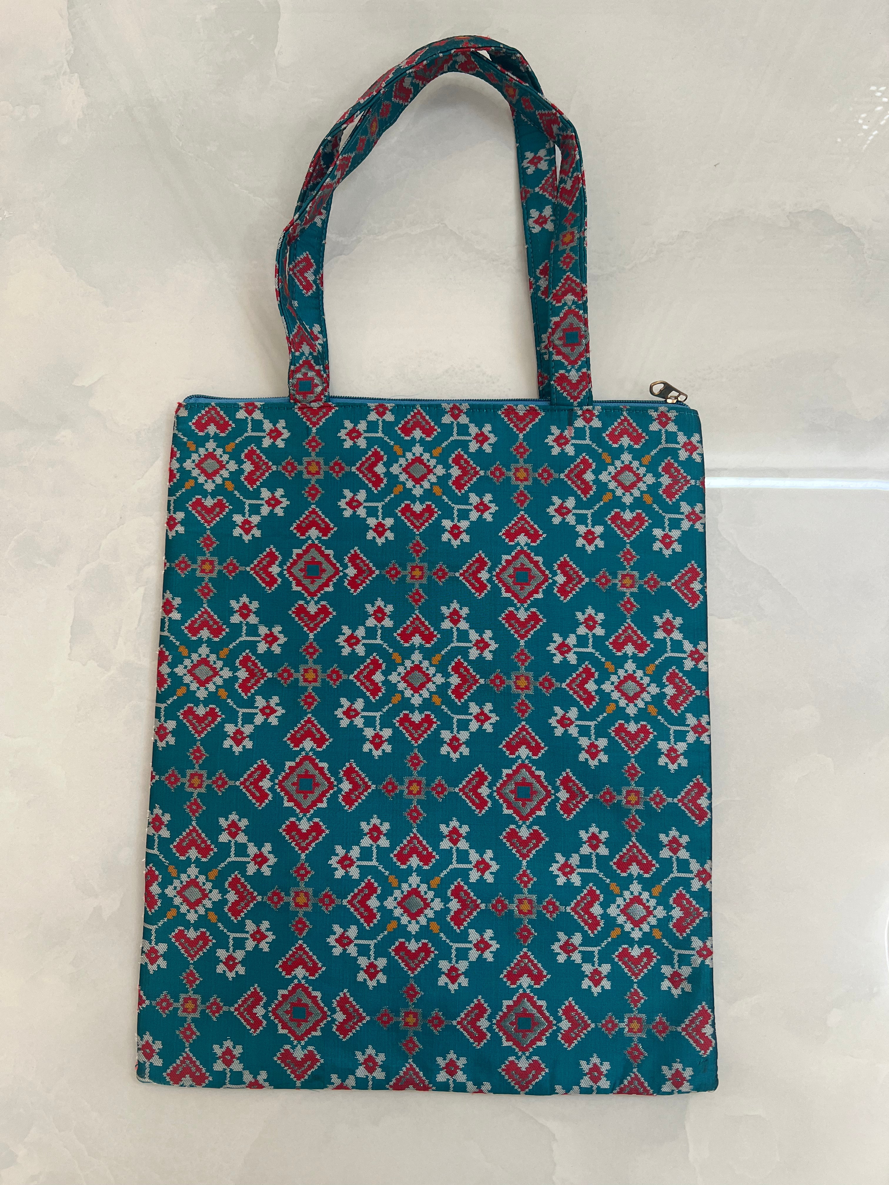 Patola print tote bag in teal