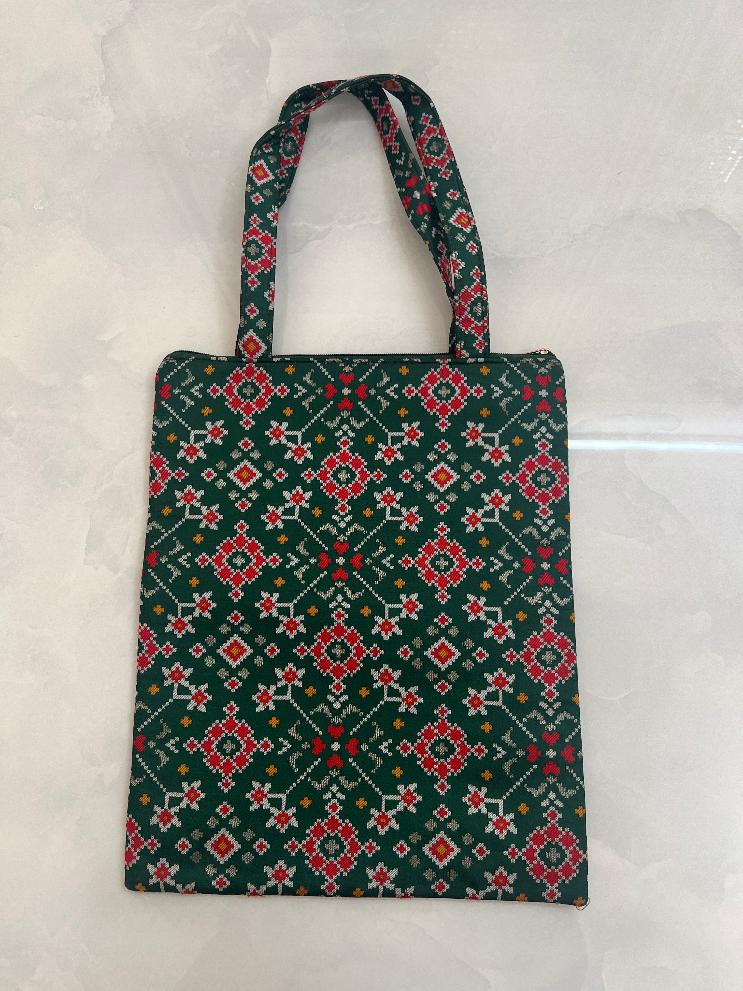 Patola print tote bag in forest green