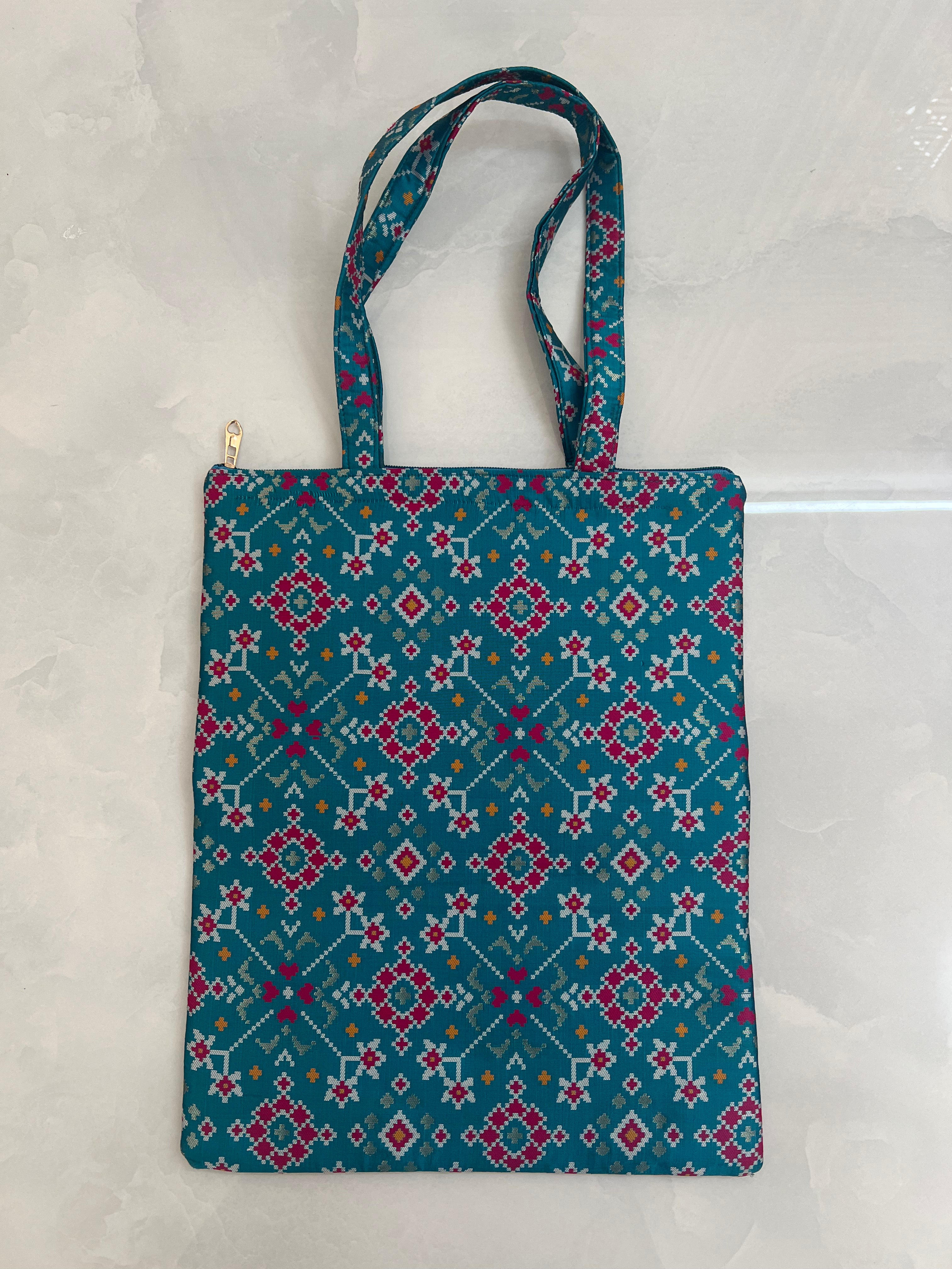 Patola print tote bag in teal and rani